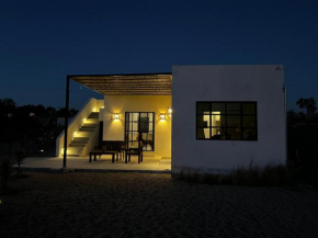 Casa Julia - Stunning Casita with AC, Wifi, Ocean Views & More